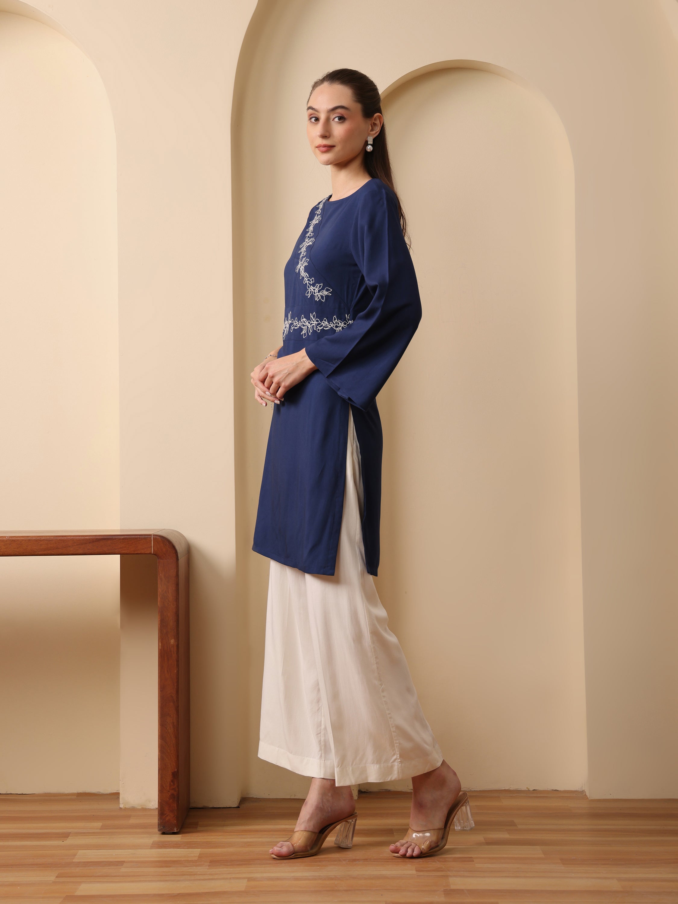 Navy blue one shoulder sleeve kurta with wide leg pant