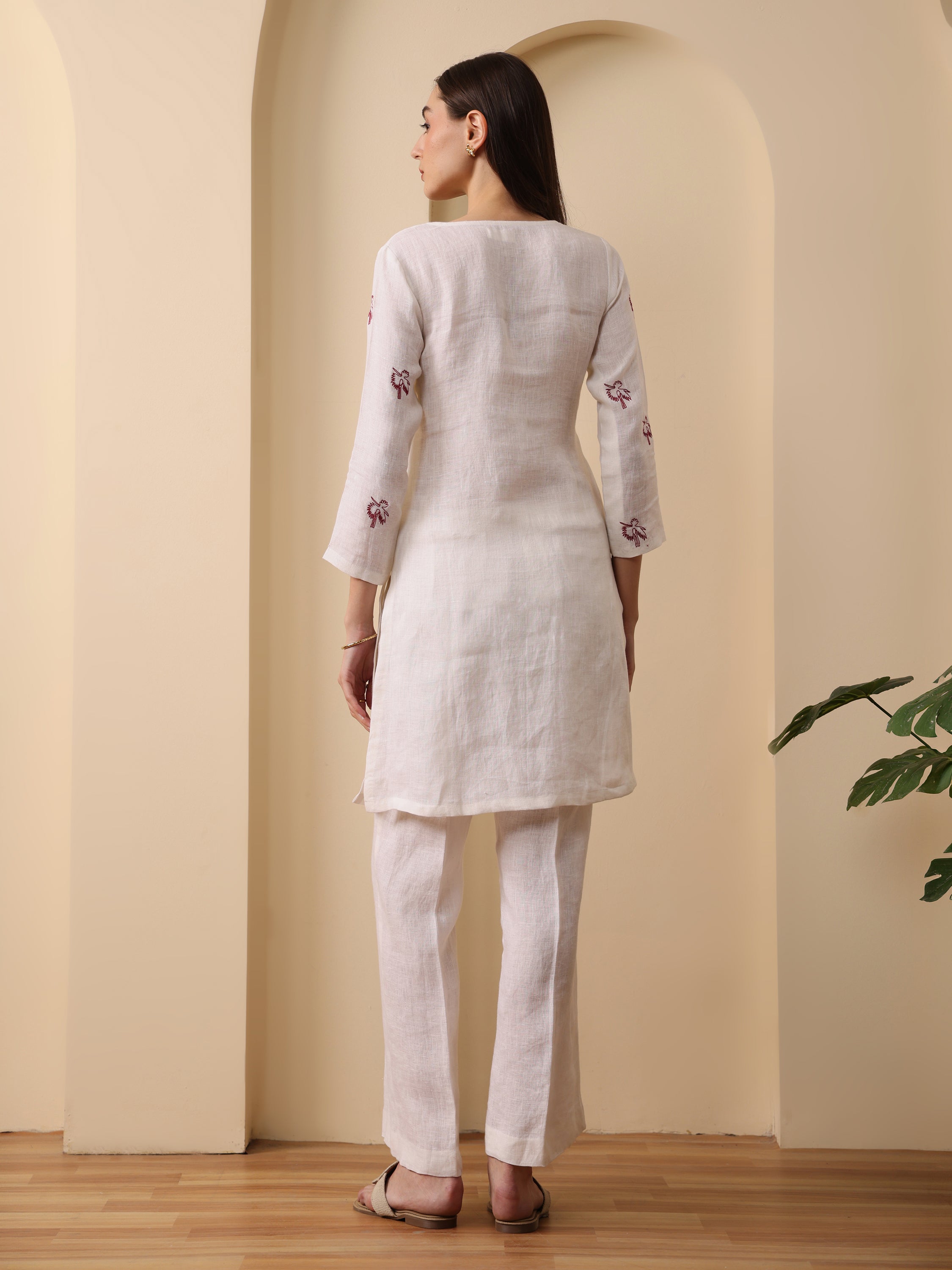 Off white lenin embroidered v neck kurta with pant set of 2