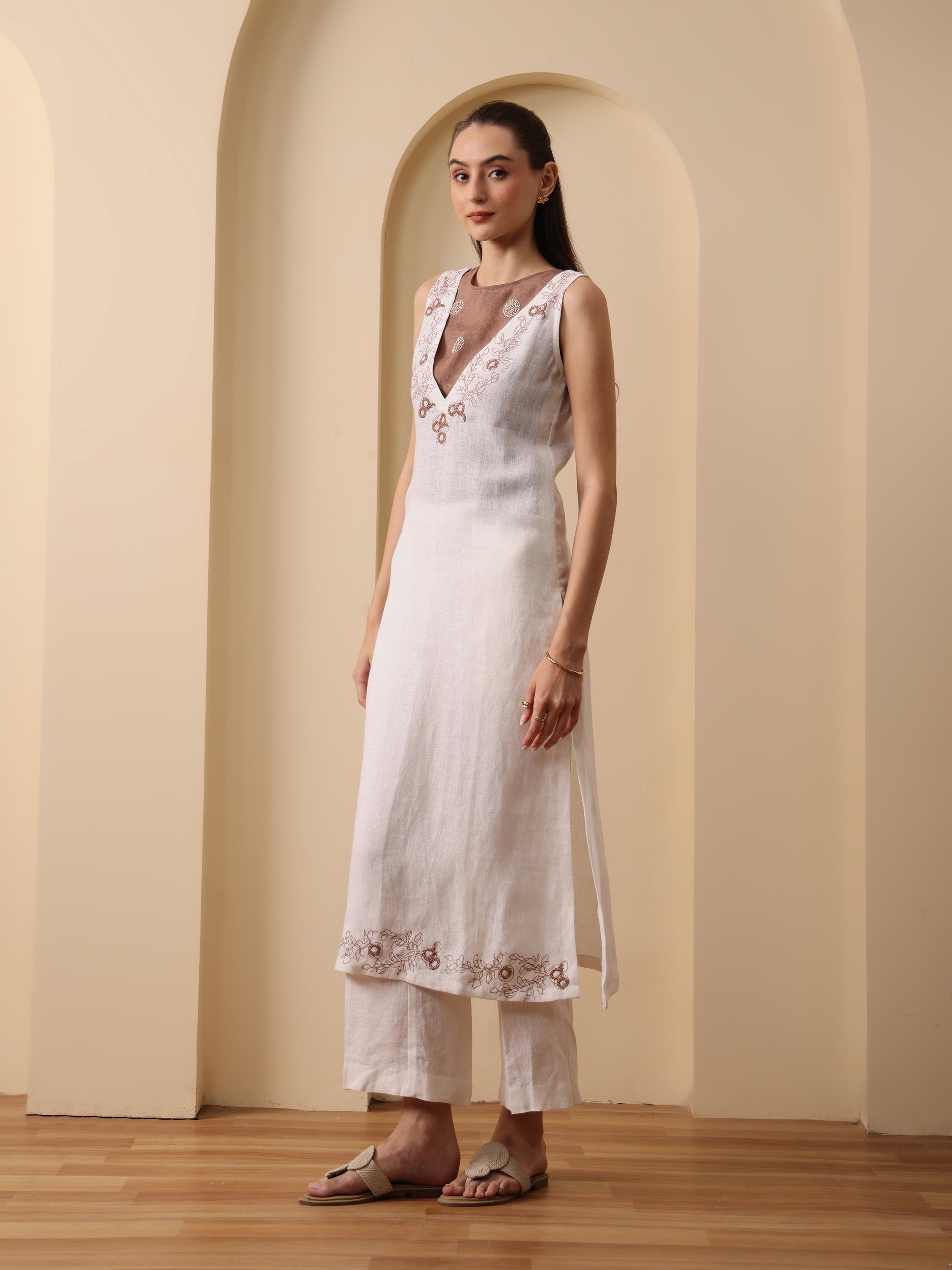 off white embroidered lenin deep v neck kurta with pant and embroidered inner