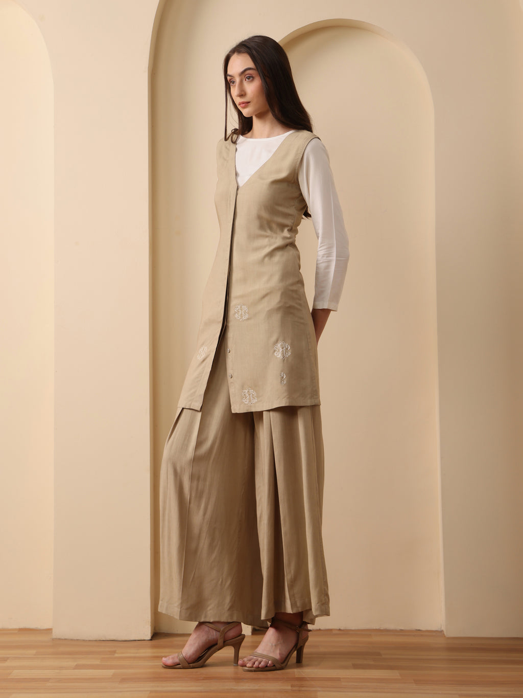 Summer sand embroidered tunic with flared pant and solid white inner(set of 3)